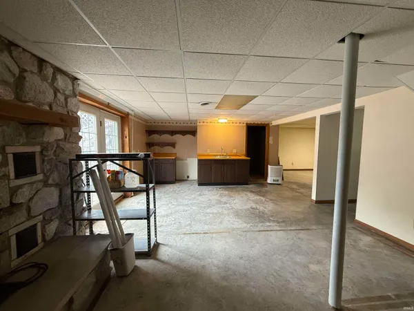 $199,700 | 101 West Ohio Street, Holland, IN 47541