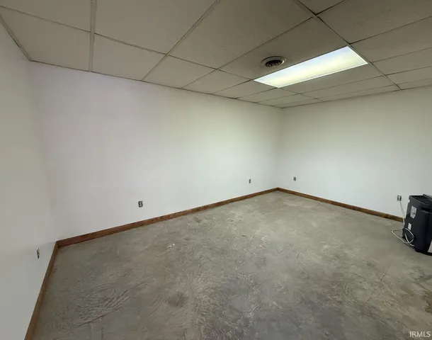 $209,700 | 101 West Ohio Street, Holland, IN 47541