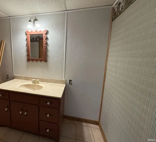 $209,700 | 101 West Ohio Street, Holland, IN 47541