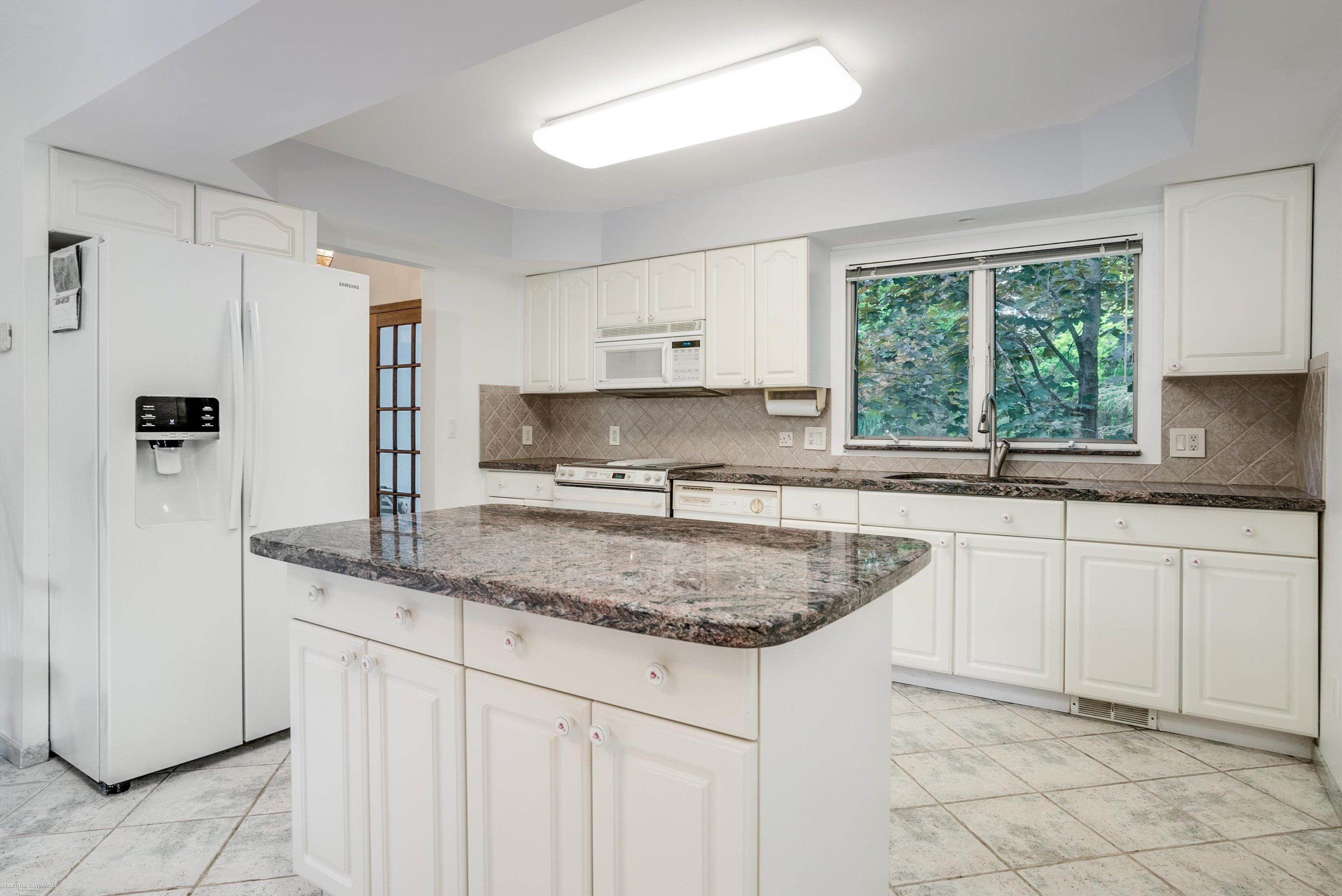 8225 West Gates Street Romeo, MI 48065 - Photo 16 of 73