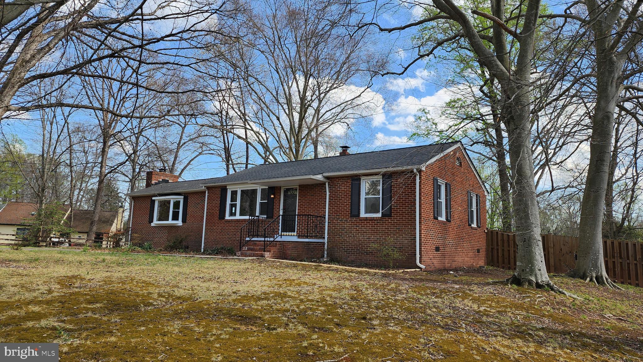 8405 Rugby Road Manassas, VA 20111 - Photo 1 of 24 Gallery Image 1