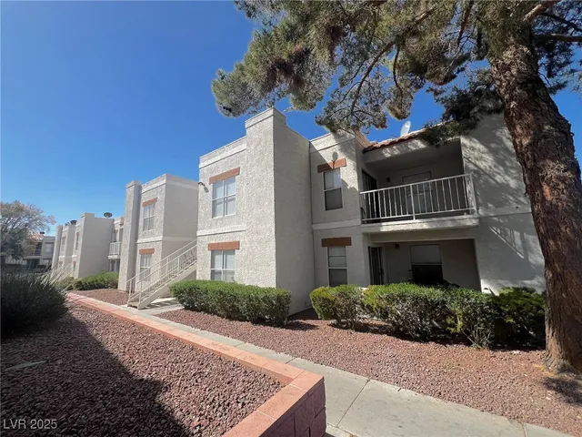 $1,050 | 6800 East Lake Mead Boulevard, Unit 2044, Las Vegas, NV 89156