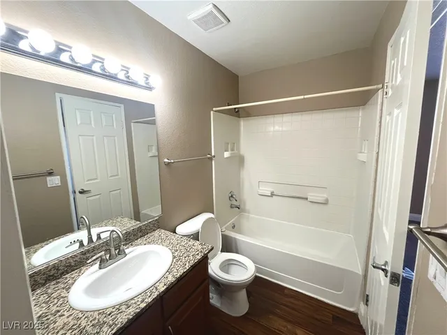 $1,050 | 6800 East Lake Mead Boulevard, Unit 2044, Las Vegas, NV 89156