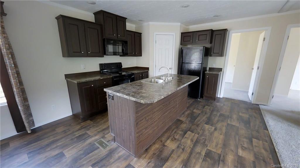 302 Grandview Road Marshall, NC 28753 - Photo 18 of 29 Gallery Image 18