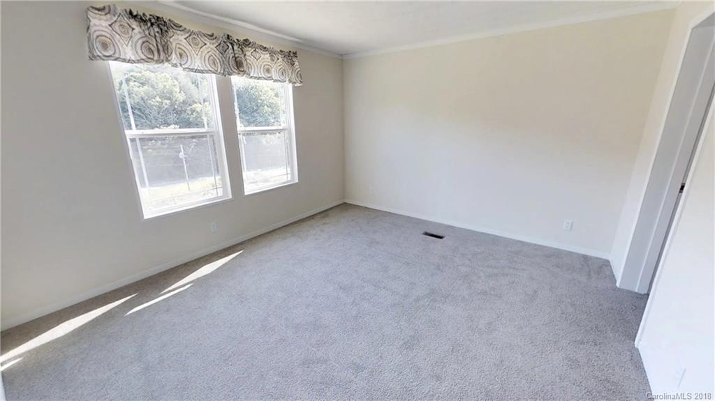 302 Grandview Road Marshall, NC 28753 - Photo 23 of 29 Gallery Image 23