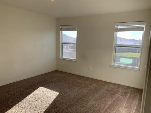 $1,695 | 217 Denson Lane, Jarrell, TX 76537