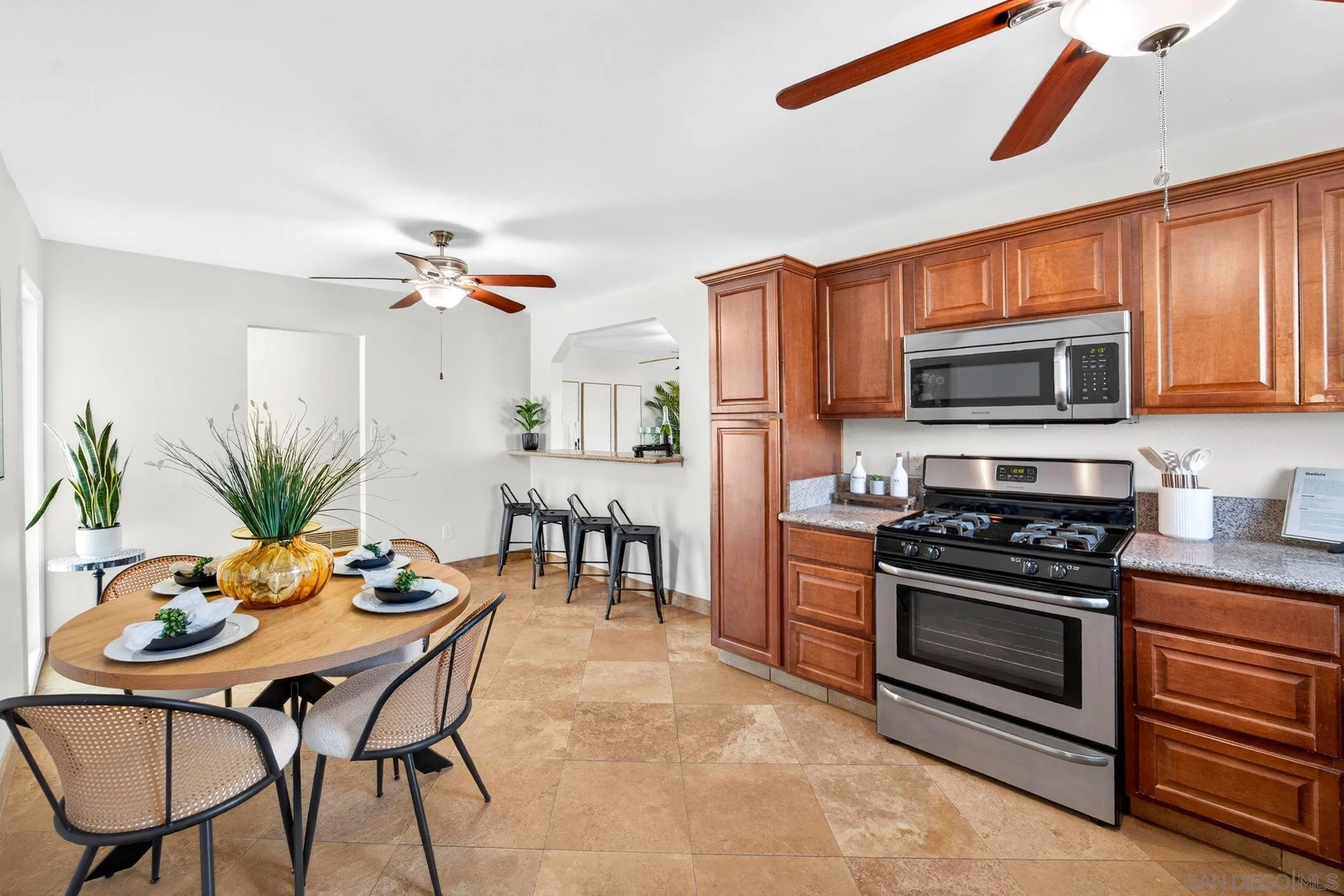 8450 Angila Drive Santee, CA 92071 - Photo 3 of 43