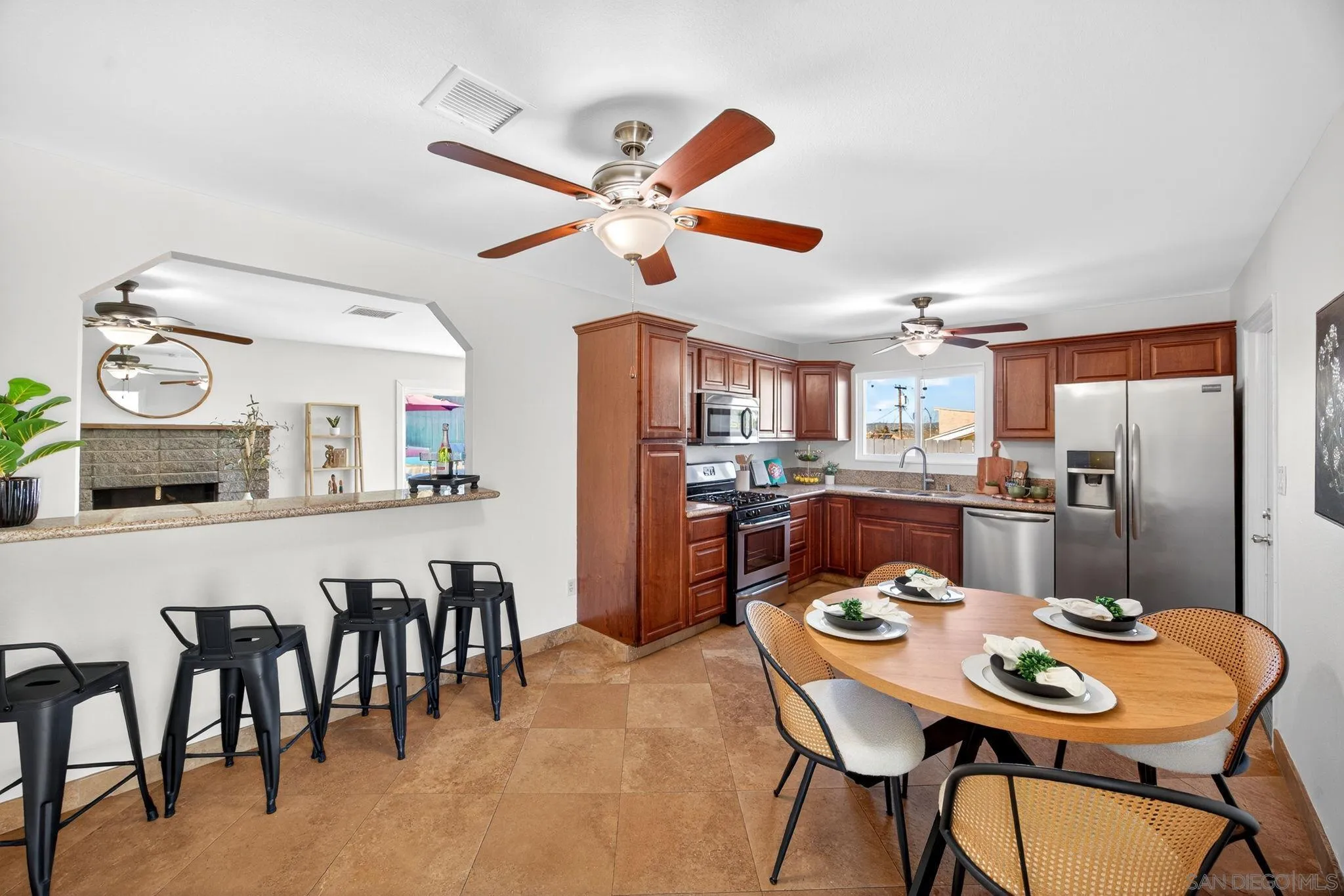 8450 Angila Drive Santee, CA 92071 - Photo 8 of 43