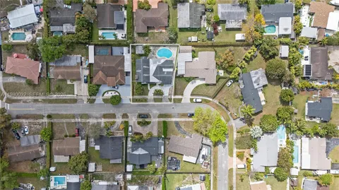 $945,000 | 10020 Southwest 83rd Street, Miami, FL 33173