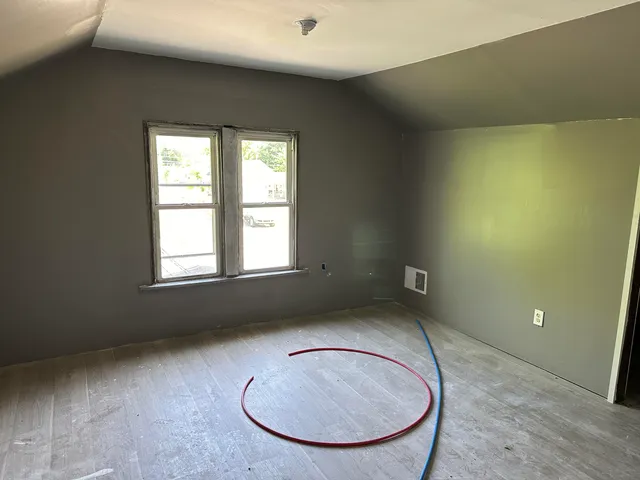 $65,000 | 696 Highland Avenue, Benton Harbor, MI 49022