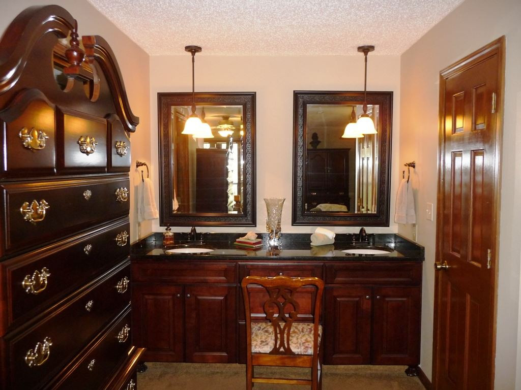 25 Rochelle Drive Brandon, MS 39047 - Photo 17 of 27 Vanity area of master bath