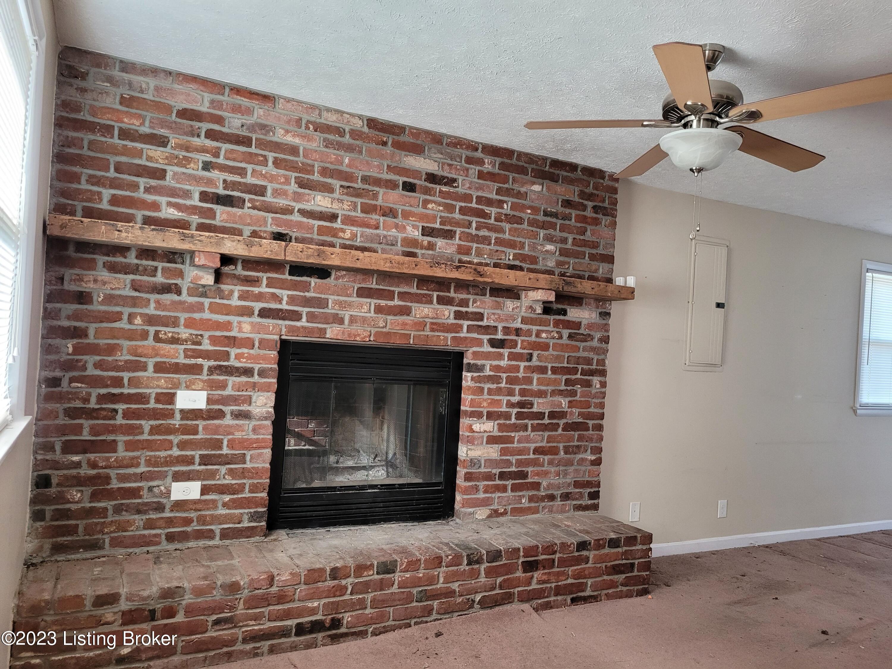 6703 Watch Hill Road Louisville, KY 40228 - Photo 15 of 23 Fireplace in Family Room