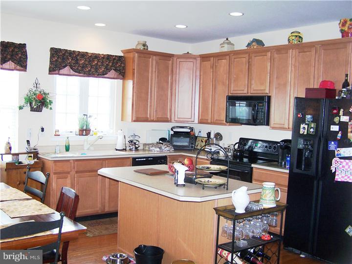 229 Gilmer Road Coatesville, PA 19320 - Photo 4 of 22 Gallery Image 4