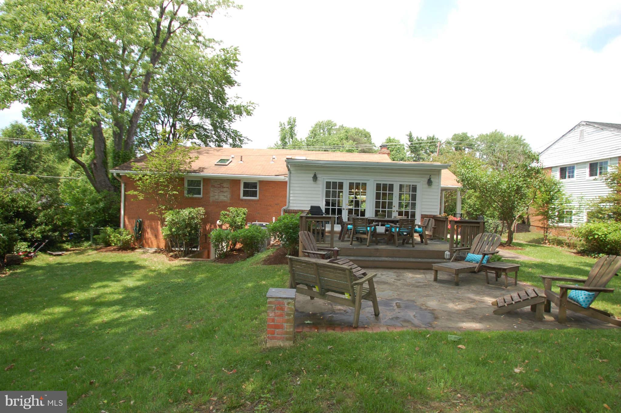 6506 Stoneham Road Bethesda, MD 20817 - Photo 16 of 16 Exterior (Rear)