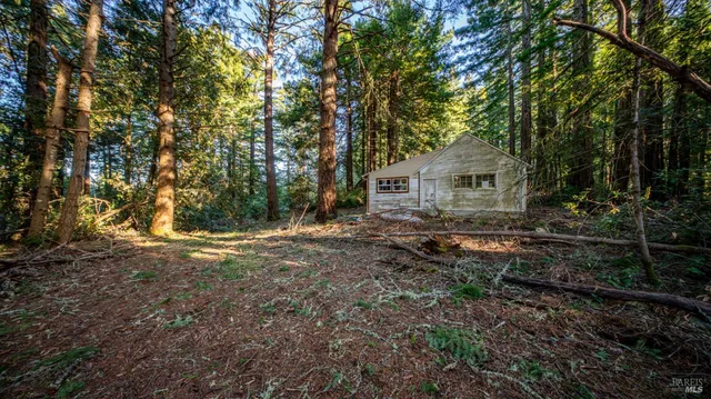 $450,000 | 17470 Willow Creek Road, Occidental, CA 95465