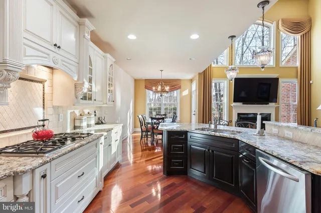 $1,145,000 | 95 Rittenhouse Circle, Newtown, PA 18940