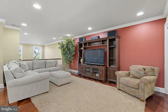 $1,145,000 | 95 Rittenhouse Circle, Newtown, PA 18940