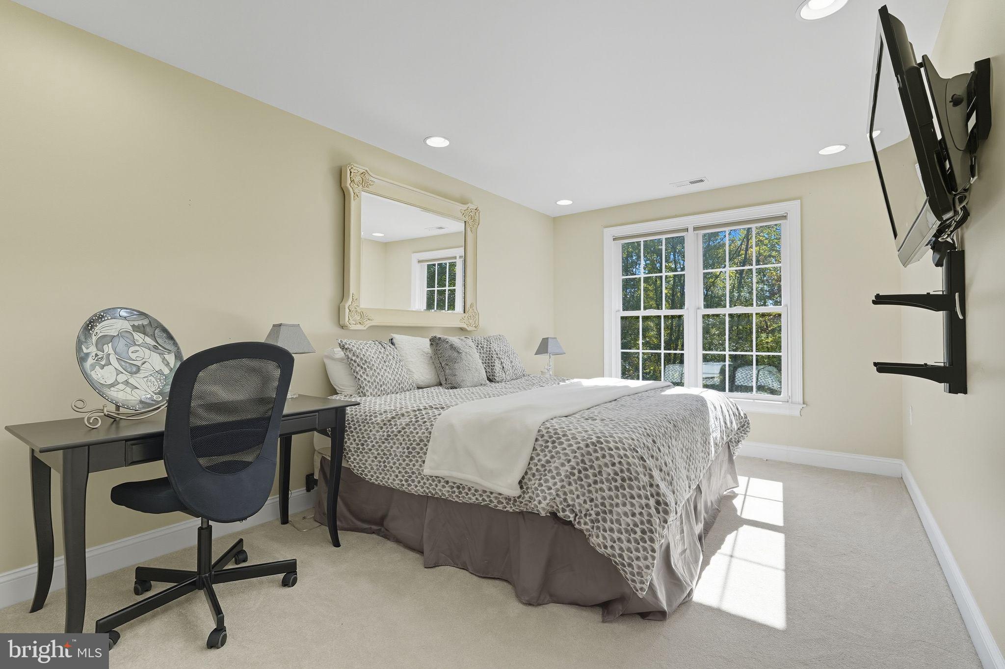 95 Rittenhouse Circle Newtown, PA 18940 - Photo 32 of 45