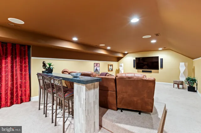 $1,145,000 | 95 Rittenhouse Circle, Newtown, PA 18940