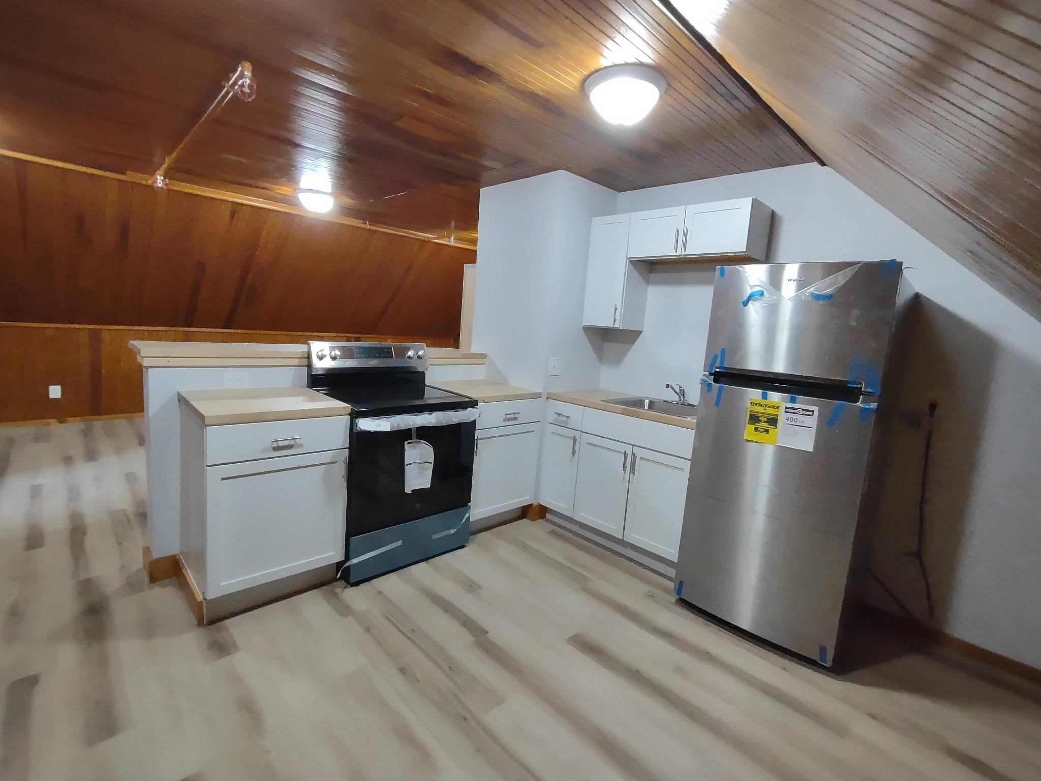 109 Pleasant Street, Unit 302 Claremont, NH 03743 - Photo 6 of 13