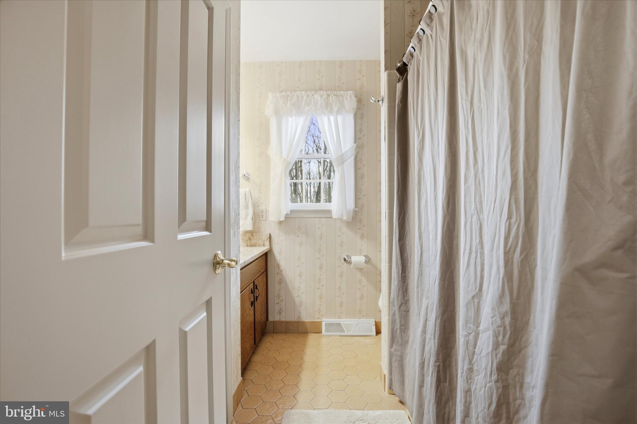 2114 Yerger Road Pottstown, PA 19464 - Photo 46 of 50 2nd floor bathroom