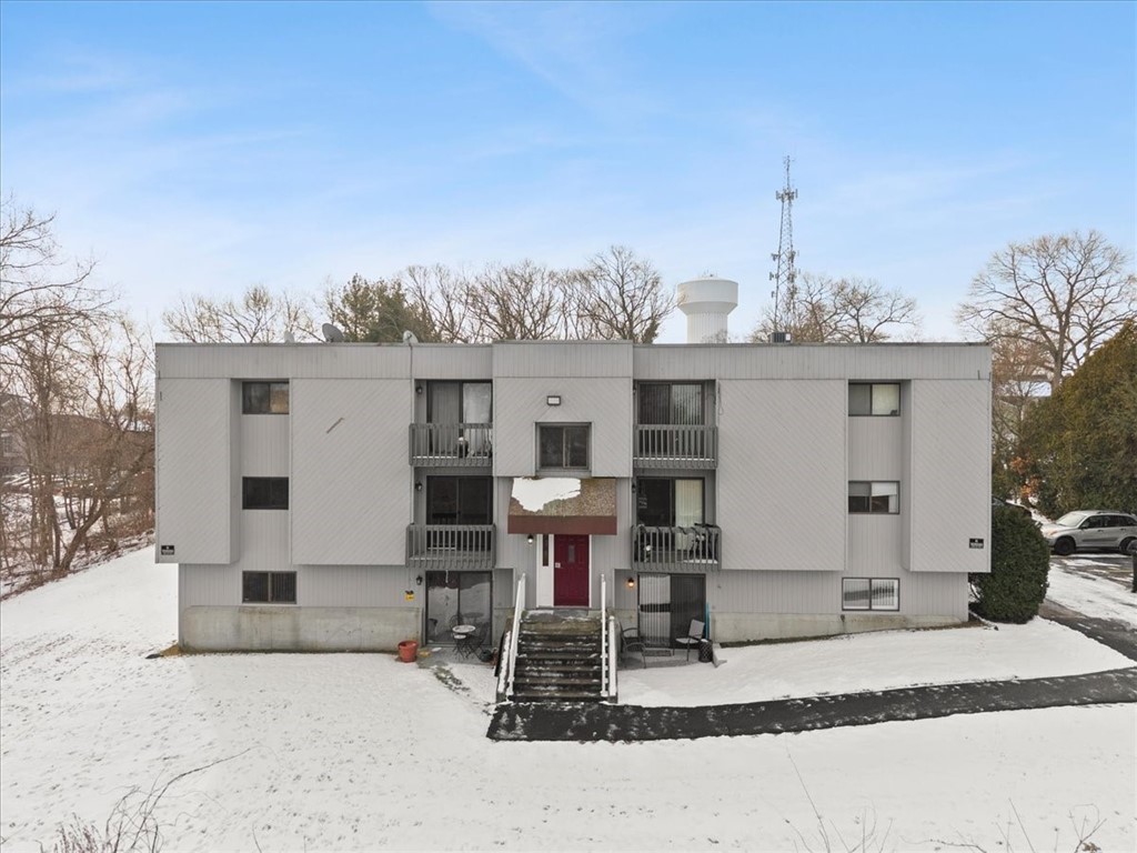 78 St Joseph Street, Unit 9 Woonsocket, RI 02895 - Photo 2 of 31