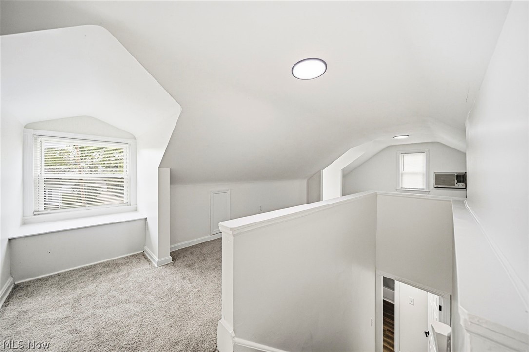 3579 Lloyd Road Cleveland, OH 44111 - Photo 23 of 37