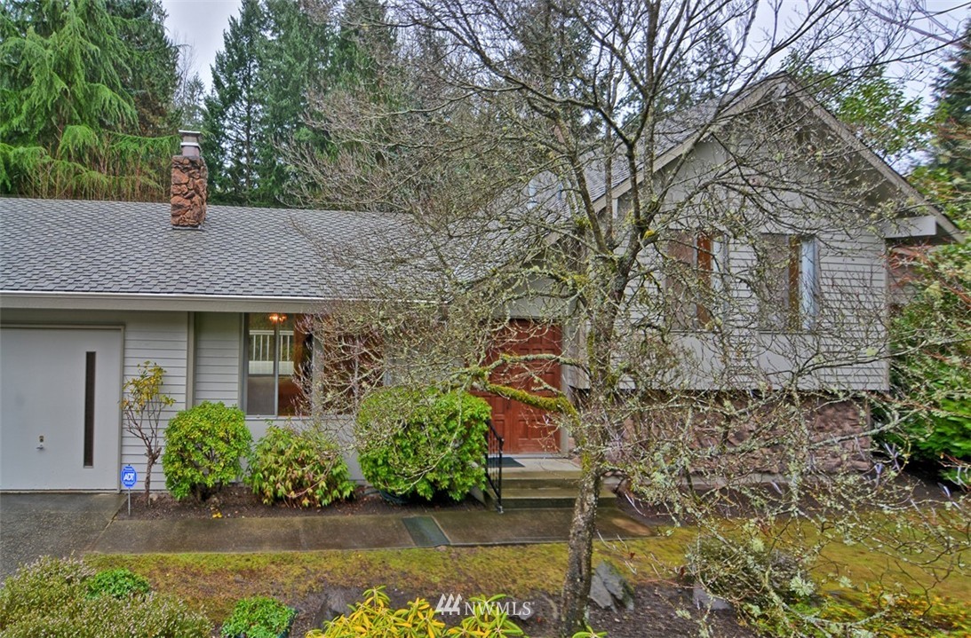 19910 89th Place West Edmonds, WA 98026 - Photo 1 of 22 Gallery Image 1