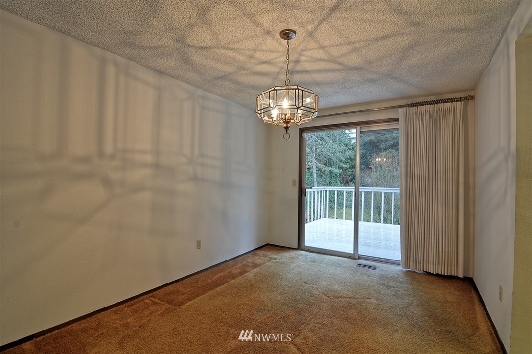 19910 89th Place West Edmonds, WA 98026 - Photo 5 of 22 Gallery Image 5