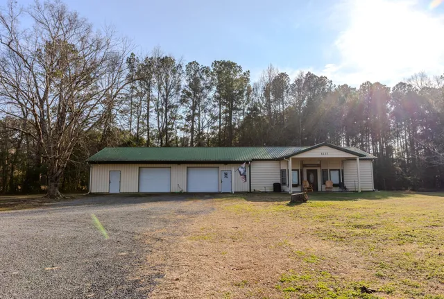 $425,000 | 1237 Bethera Road, Bonneau, SC 29431