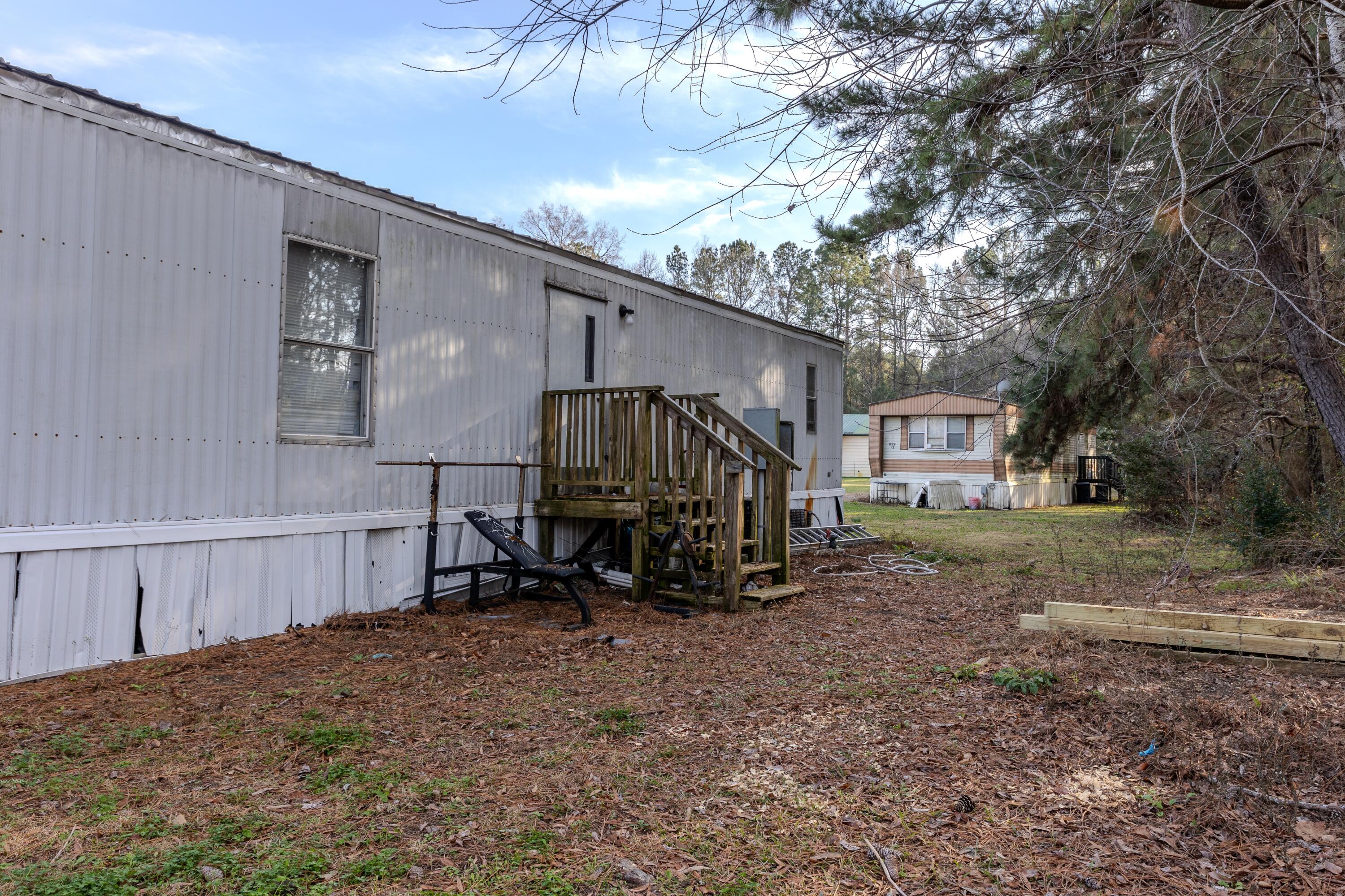 1237 Bethera Road Bonneau, SC 29431 - Photo 20 of 79 1237 Bethera Listing Images (20 of 82)