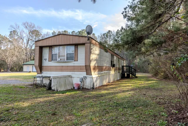 $425,000 | 1237 Bethera Road, Bonneau, SC 29431