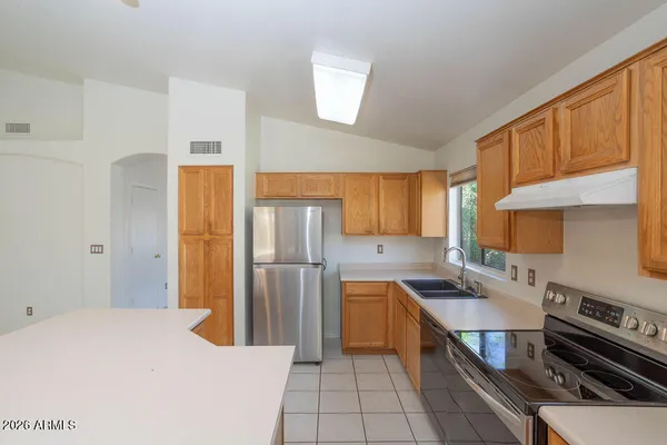 $2,550 | 19015 North 25th Place, Phoenix, AZ 85050