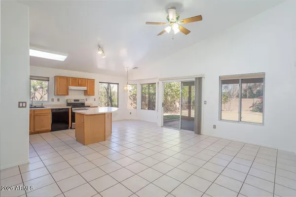 $2,500 | 19015 North 25th Place, Phoenix, AZ 85050