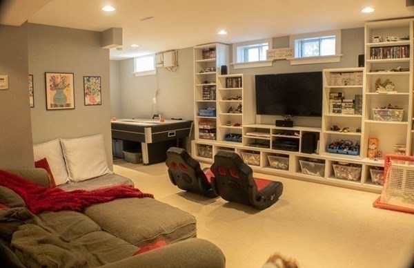 44 Booth Street Needham, MA 02494 - Photo 15 of 15 Gallery Image 15