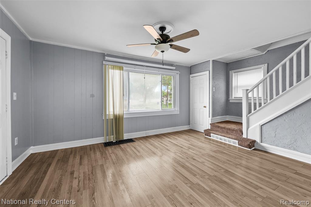 686 North Perry Street Pontiac, MI 48342 - Photo 7 of 26