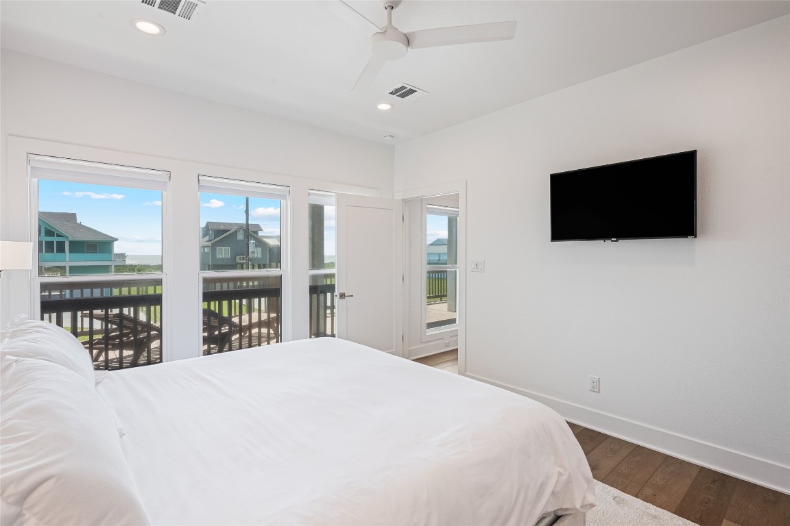 3717 Biscayne Beach Road Crystal Beach, TX 77650 - Photo 29 of 42