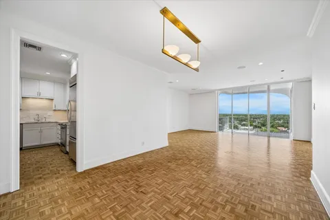$830,000 | 3711 San Felipe Street, Unit 10C, Houston, TX 77027