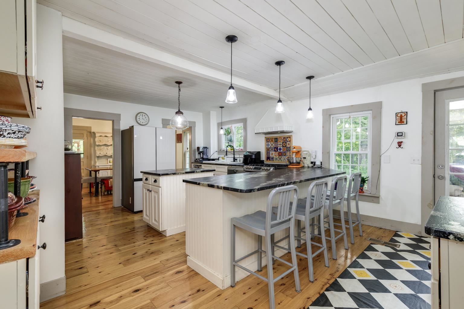 161 Hoit Road Concord, NH 03301 - Photo 7 of 59