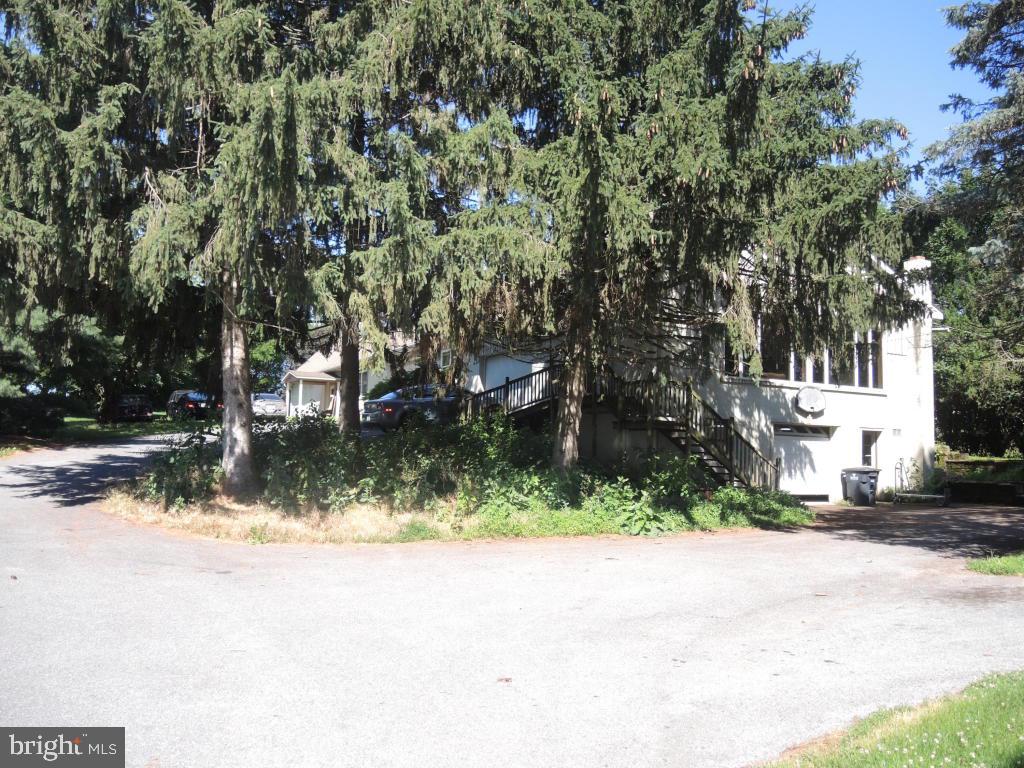 174 Hartman Bridge Road Ronks, PA 17572 - Photo 8 of 12