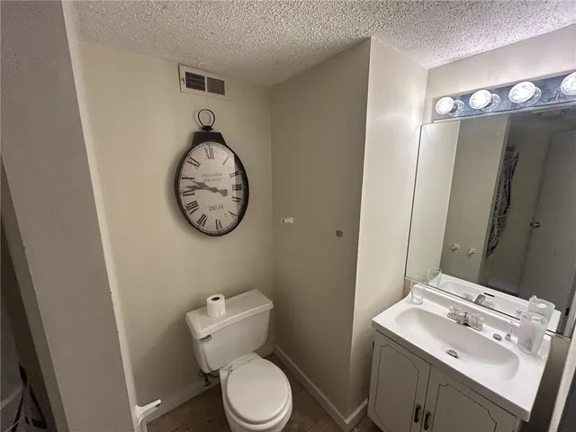 $479,900 | 260 Sweet Allen Farm Road, Unit B3, South Kingstown, RI 02879