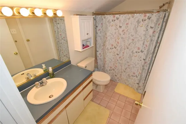 $479,900 | 260 Sweet Allen Farm Road, Unit B3, South Kingstown, RI 02879