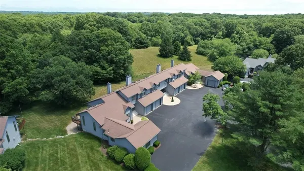 $449,900 | 260 Sweet Allen Farm Road, Unit B3, South Kingstown, RI 02879