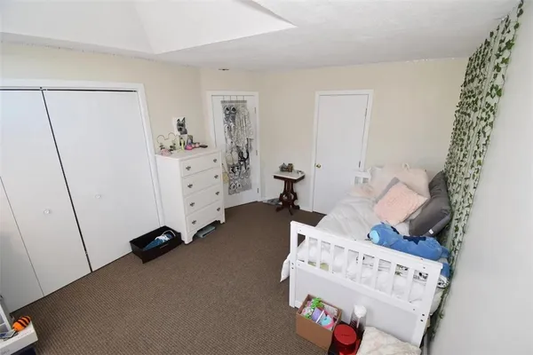 $449,900 | 260 Sweet Allen Farm Road, Unit B3, South Kingstown, RI 02879