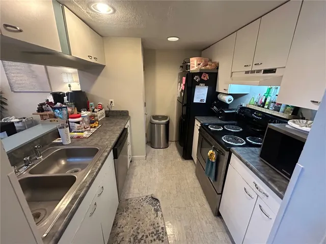 $479,900 | 260 Sweet Allen Farm Road, Unit B3, South Kingstown, RI 02879