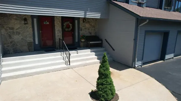 $449,900 | 260 Sweet Allen Farm Road, Unit B3, South Kingstown, RI 02879