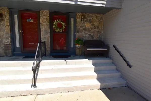 $449,900 | 260 Sweet Allen Farm Road, Unit B3, South Kingstown, RI 02879