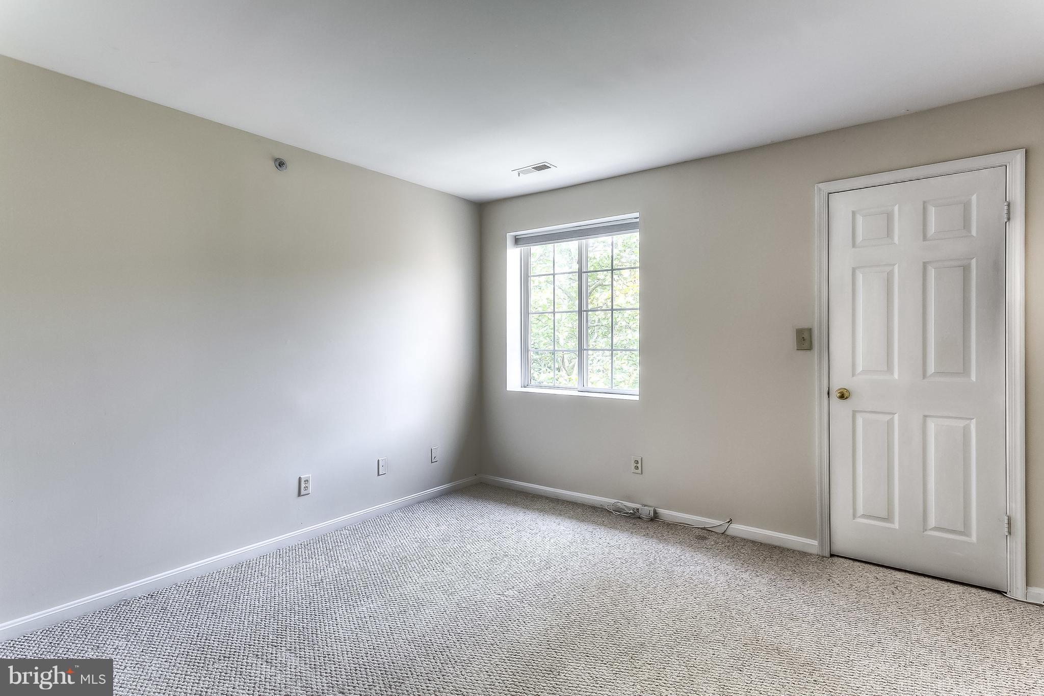 404 Rockfleet Road, Unit 302 Lutherville-Timonium, MD 21093 - Photo 14 of 19 Interior (General)