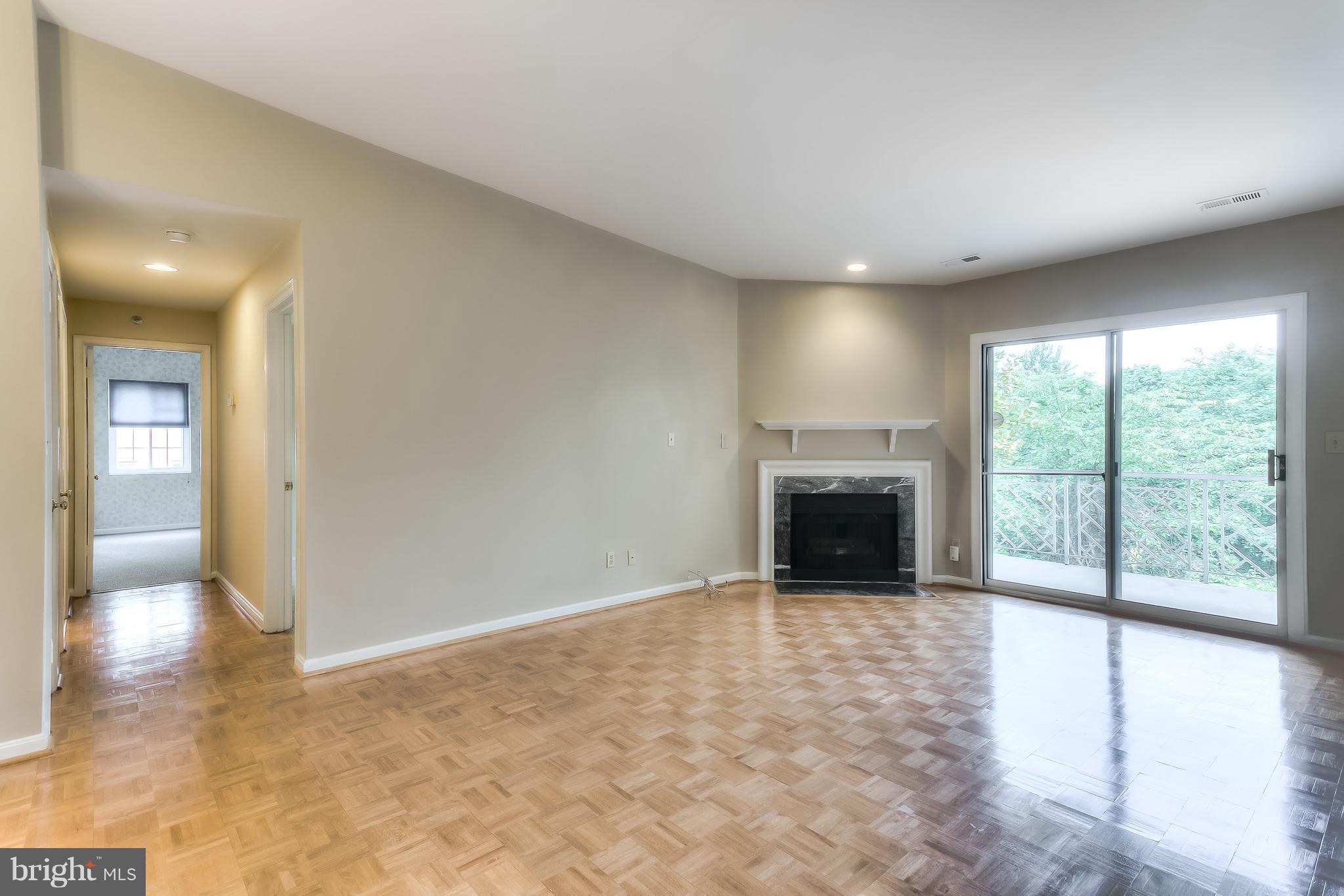 404 Rockfleet Road, Unit 302 Lutherville-Timonium, MD 21093 - Photo 9 of 19 Interior (General)
