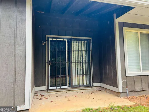 $1,295 | 140 Summerwood Drive, Unit 140, Fairburn, GA 30213